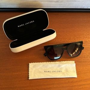 Marc Jacob’s Sunglasses 336/S